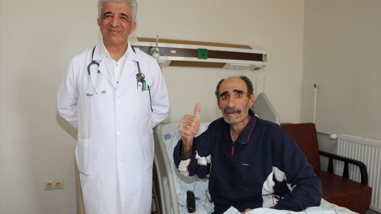 Karpuz Büyüklüğünde Akciğer Kitlesi Ameliyatı