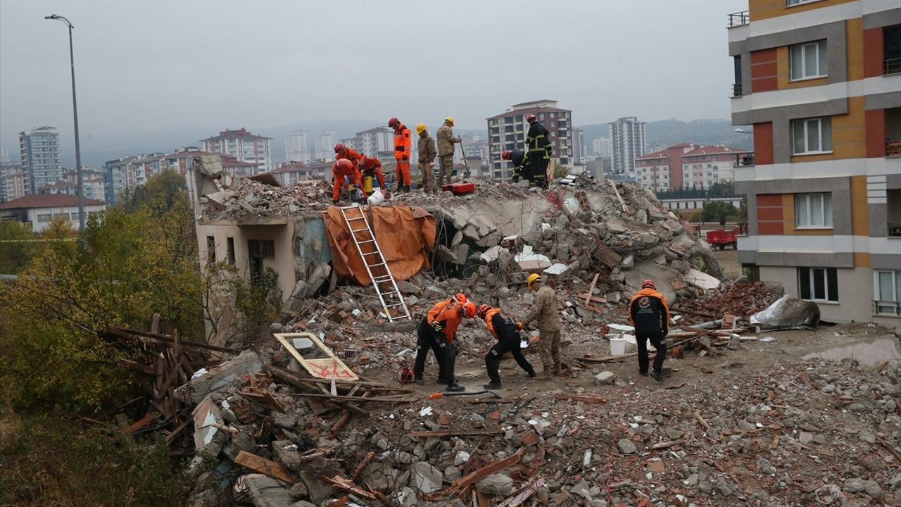Kastamonu'da 7 Büyüklüğünde Deprem Tatbikatı Gerçekleştirildi