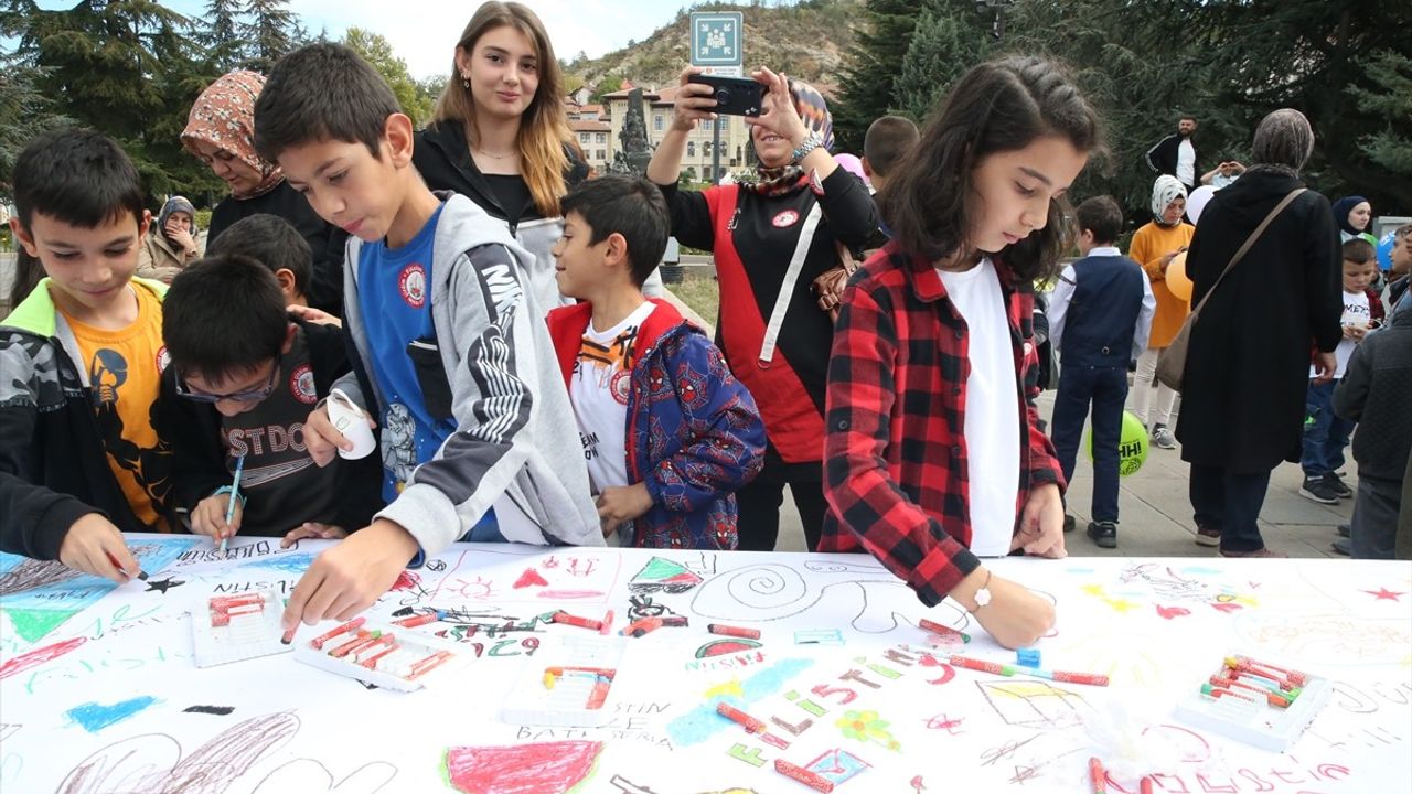 Kastamonu ve Amasya'da Filistinli Çocuklar İçin Etkinlik Düzenlendi