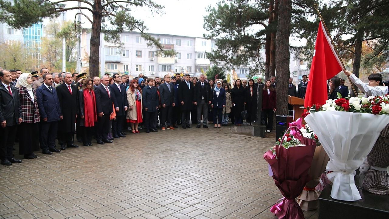 Kırgızistan'da Türkiye Cumhuriyeti'nin 102. Yılı Coşkuyla Kutlandı