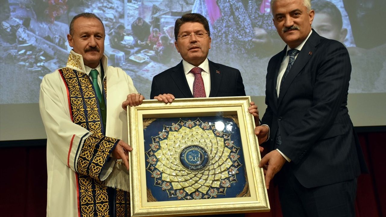 Kırıkkale Üniversitesi'nde Adalet Bakanı Yılmaz Tunç'tan Önemli Açıklamalar