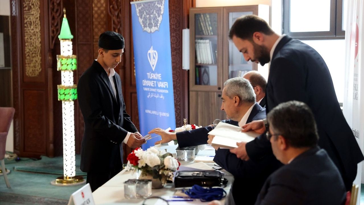 Kırklareli'de Hafızlık Yarışması Finali Düzenlendi
