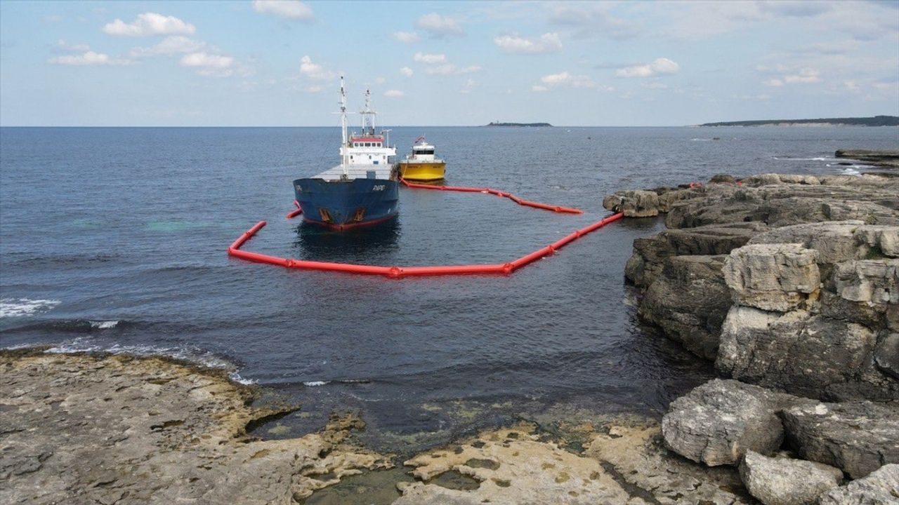 Kocaeli'de Kuru Yük Gemisi Kurtarma Çalışmaları Başlıyor