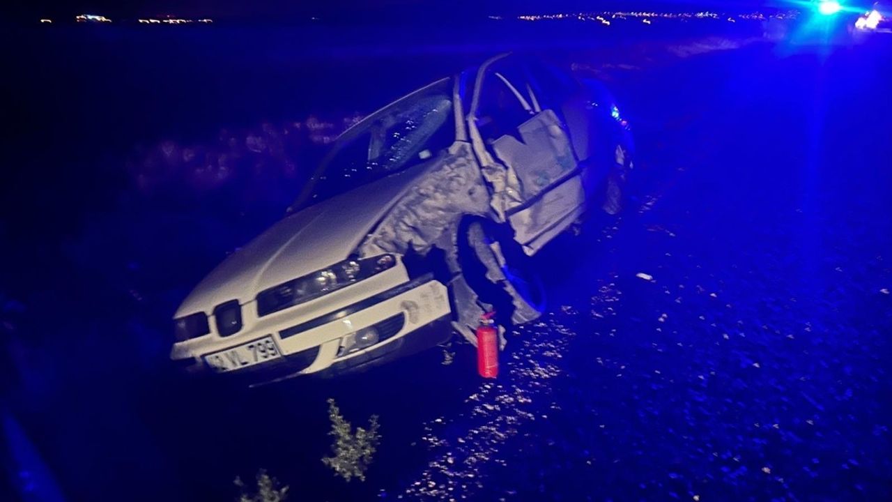 Konya'da İşçi Servisi ve Otomobil Çarpıştı: 18 Yaralı