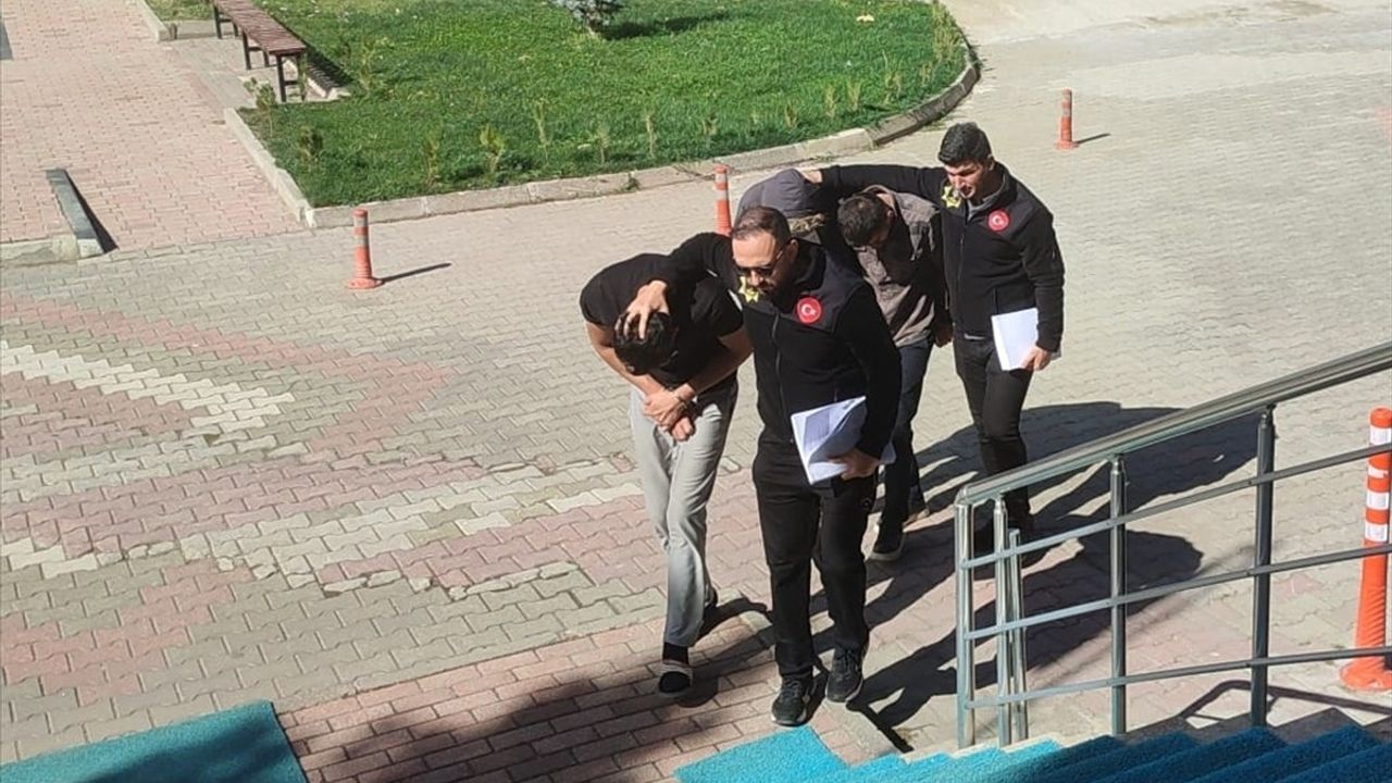 Konya'da Uyuşturucu Operasyonu: İki Şüpheli Tutuklandı