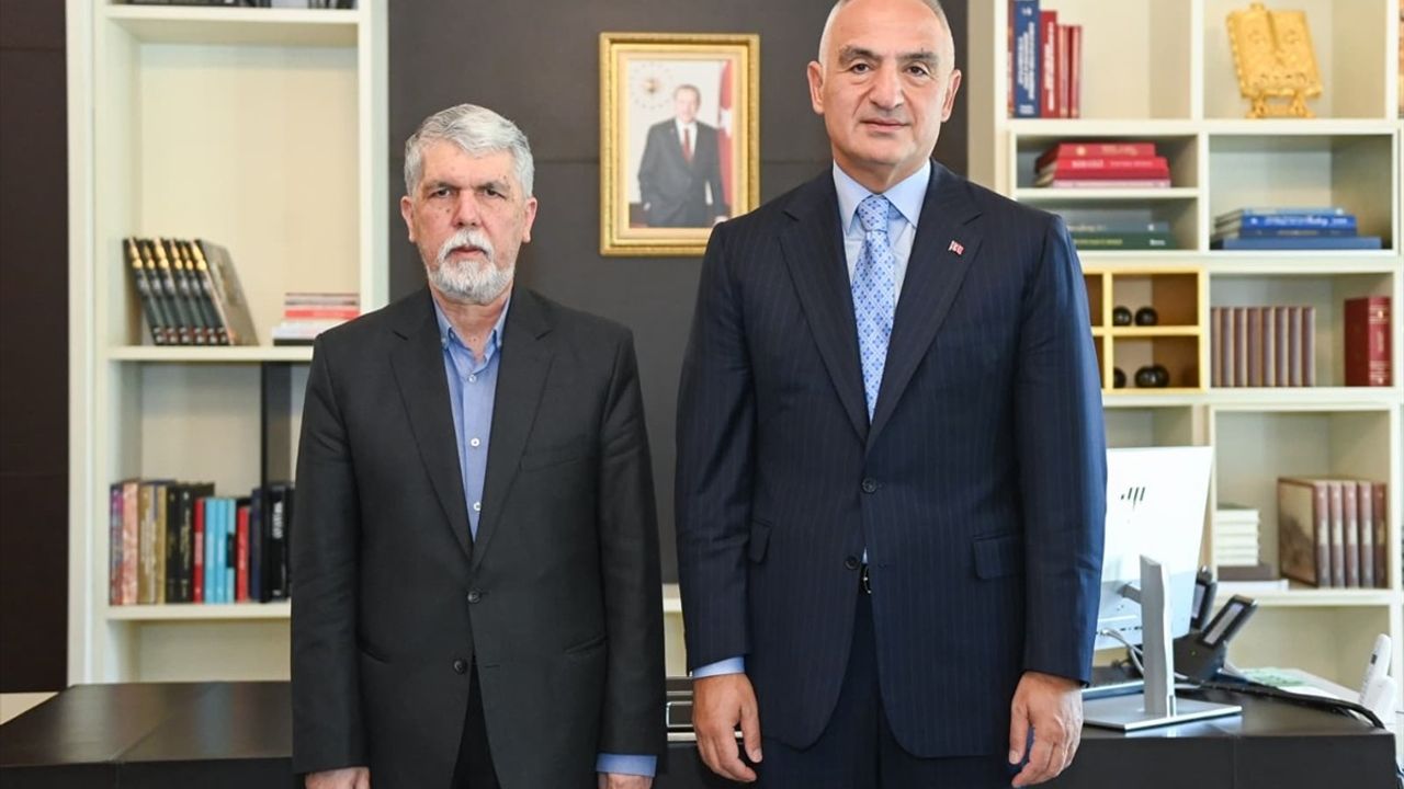 Kültür ve Turizm Bakanı Ersoy, İranlı Mevkidaşı ile Görüştü
