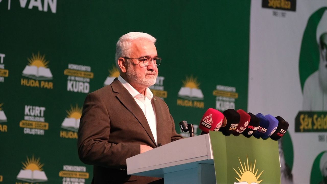 Kürt Meselesine İnsani Çözüm Çalıştayı Van'da Yapıldı