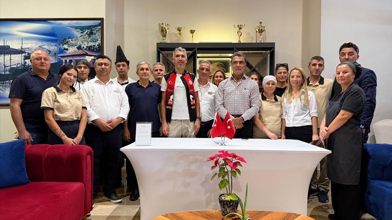 Manavgatlı Turizmci Çalışanlarını Sigarayı Bırakmaya Teşvik Ediyor