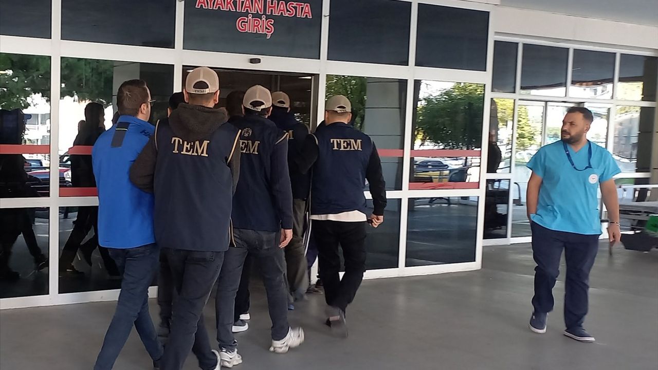 Manisa'da FETÖ Operasyonu: 3 Şüpheli Tutuklandı