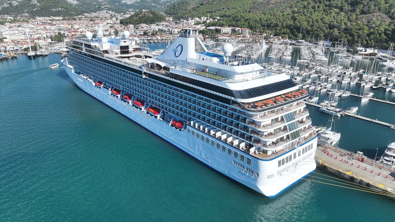 Marmaris'e Marina Kruvaziyeri ile Gelen 1194 Yolcu