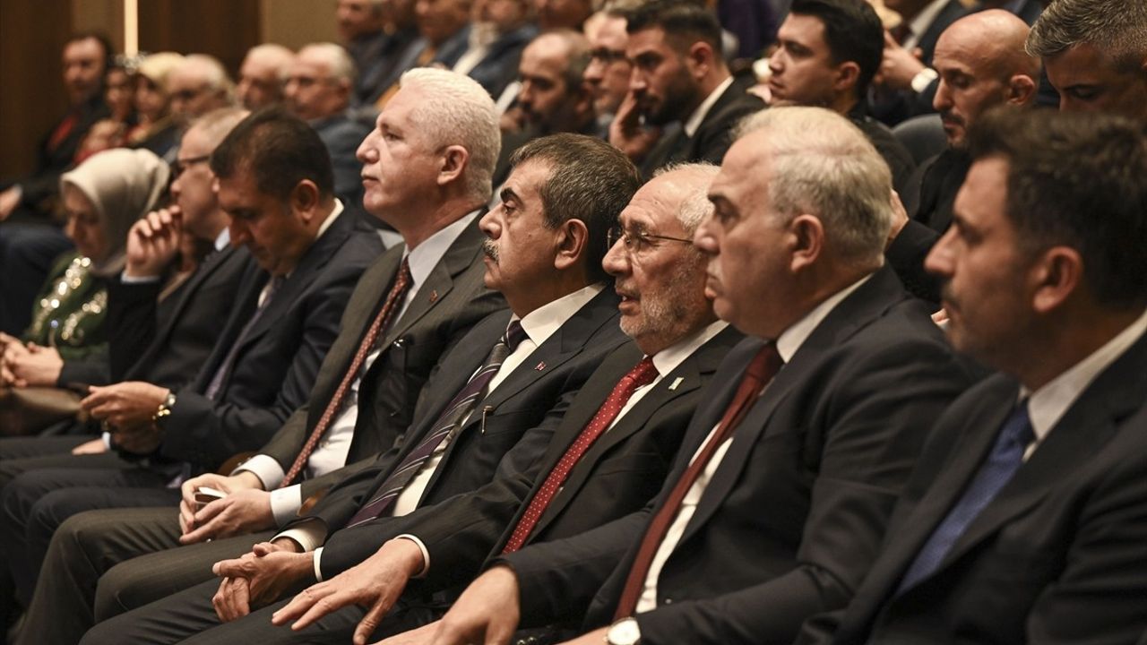 Medeniyet Okumaları Projesi'nde Bakan Tekin'den İmam Hatip Okulları Vurgusu