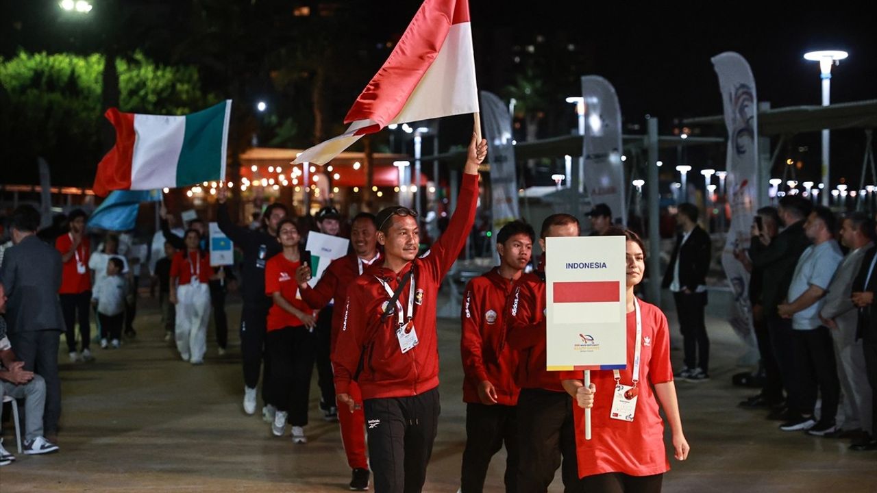 Mersin'de Dünya Bedensel Engelliler Plaj Oyunları Heyecanı Yaşanıyor