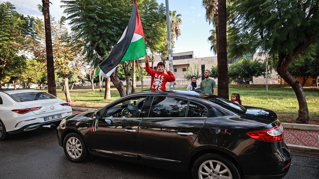 Mersin'de Filistin İçin Büyük Özgürlük Konvoyu Düzenlendi