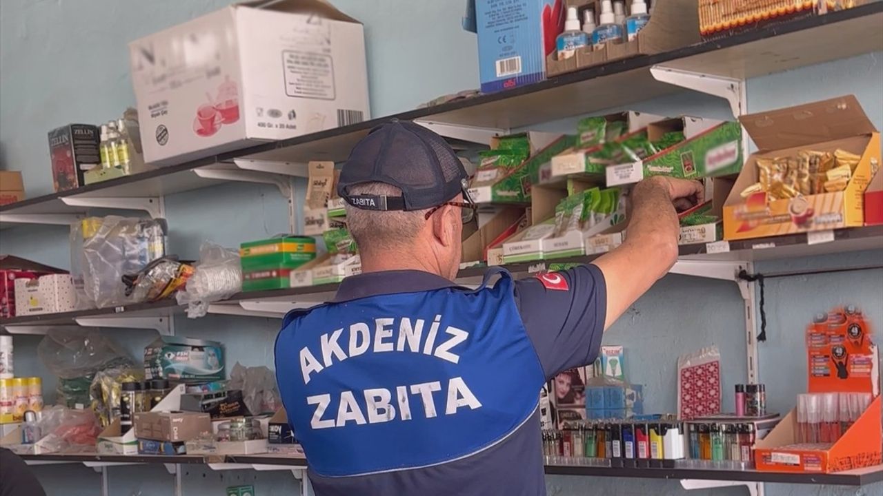 Mersin'de Son Kullanım Tarihi Geçmiş Gıdalar Ele Geçirildi