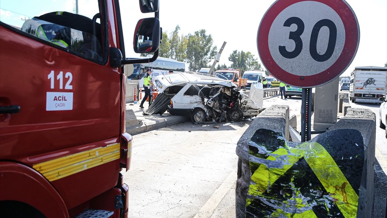 Mersin'de Trafik Kazası: İki Kişi Hayatını Kaybetti