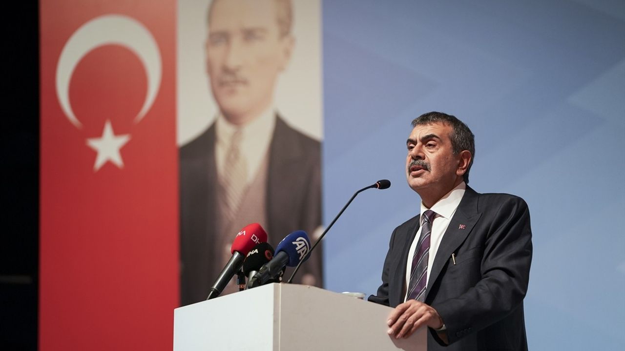 Milli Eğitim Bakanı Tekin'den Öğretmenlere Teşekkür