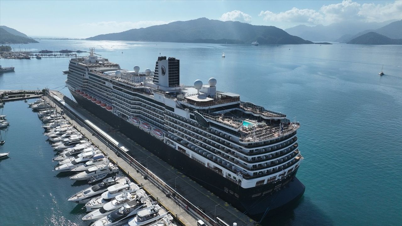 MS Nieuw Statendam Kruvaziyeri Marmaris'e 2.594 Turist Getirdi