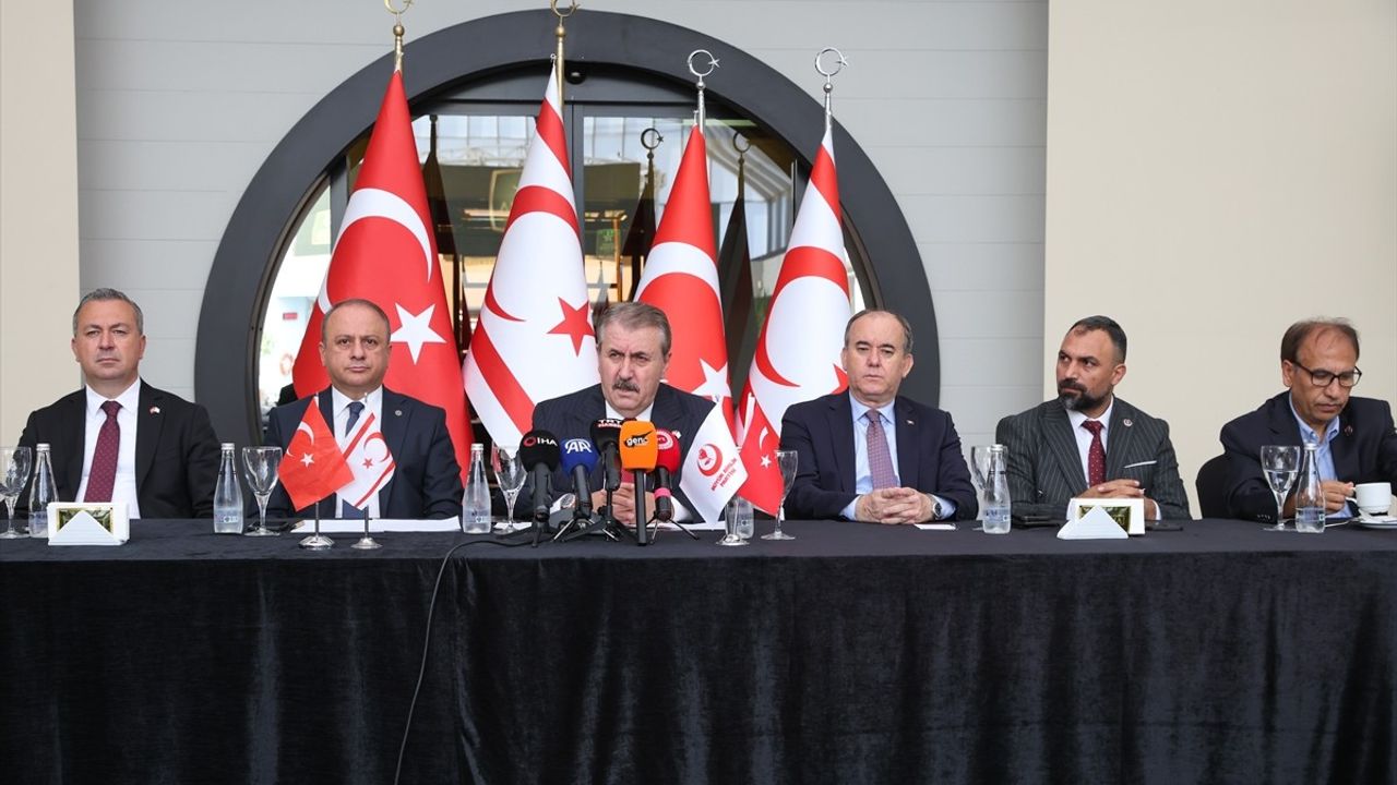 Mustafa Destici: Gazze İçin Acilen Ateşkes Gerekiyor
