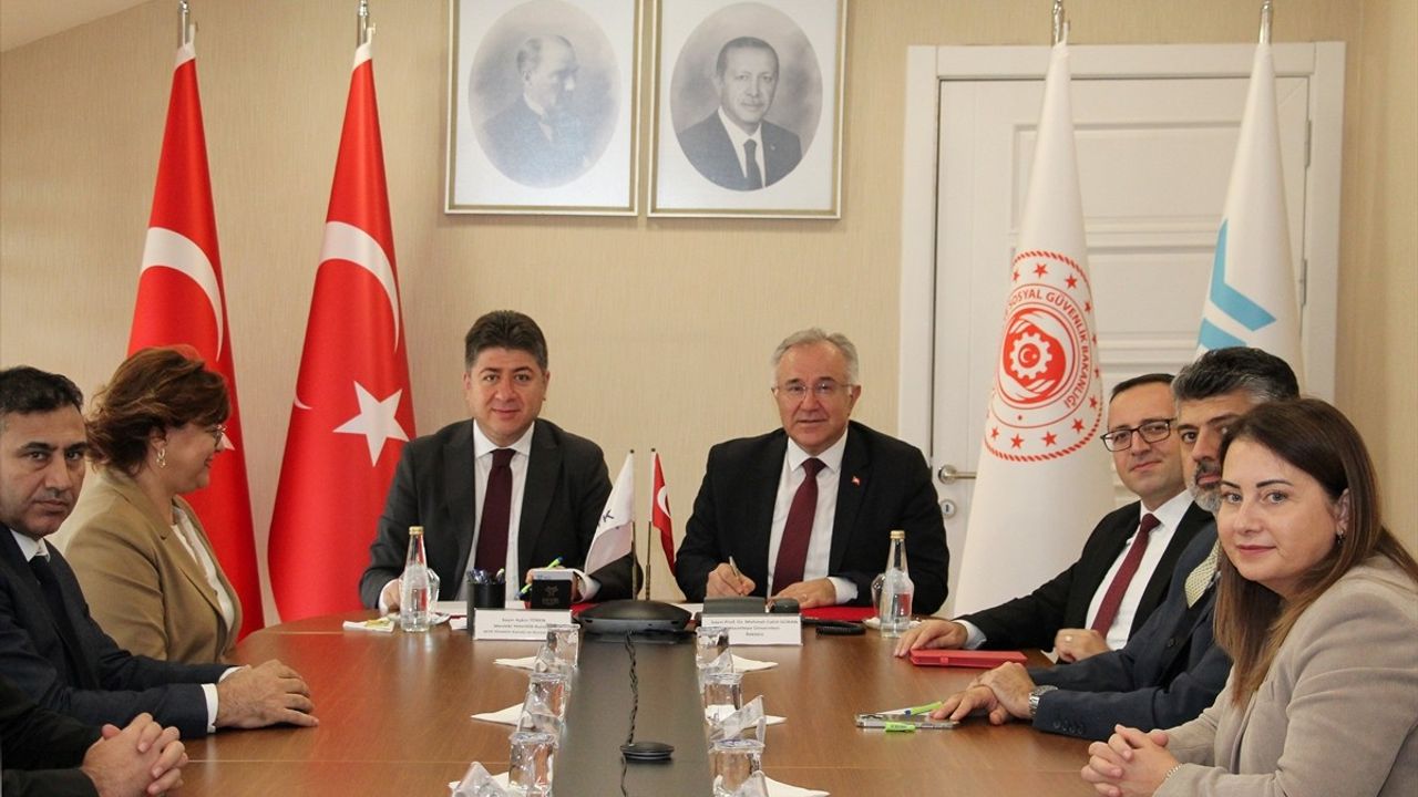MYK ve Hacettepe Üniversitesi'nden Endüstriyel Ürün Tasarımcılarına Nitelik Standardı