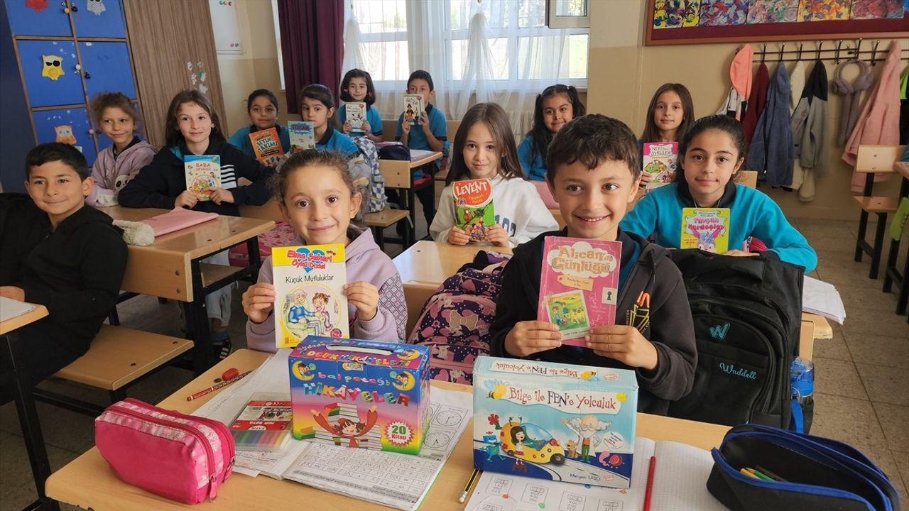 Öğrencilerden Kitap Köprüsü Projesi: Amasya'dan Ardahan'a Yardım Eli