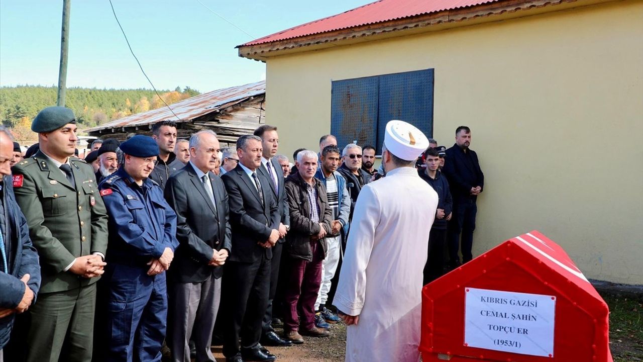 Ordu'da Kıbrıs Gazisi Cemal Şahin Son Yolculuğuna Uğurlandı