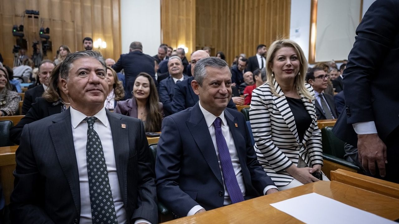 Özgür Özel'den Kıbrıs Açıklamaları ve İddianame Üzerine Eleştiriler