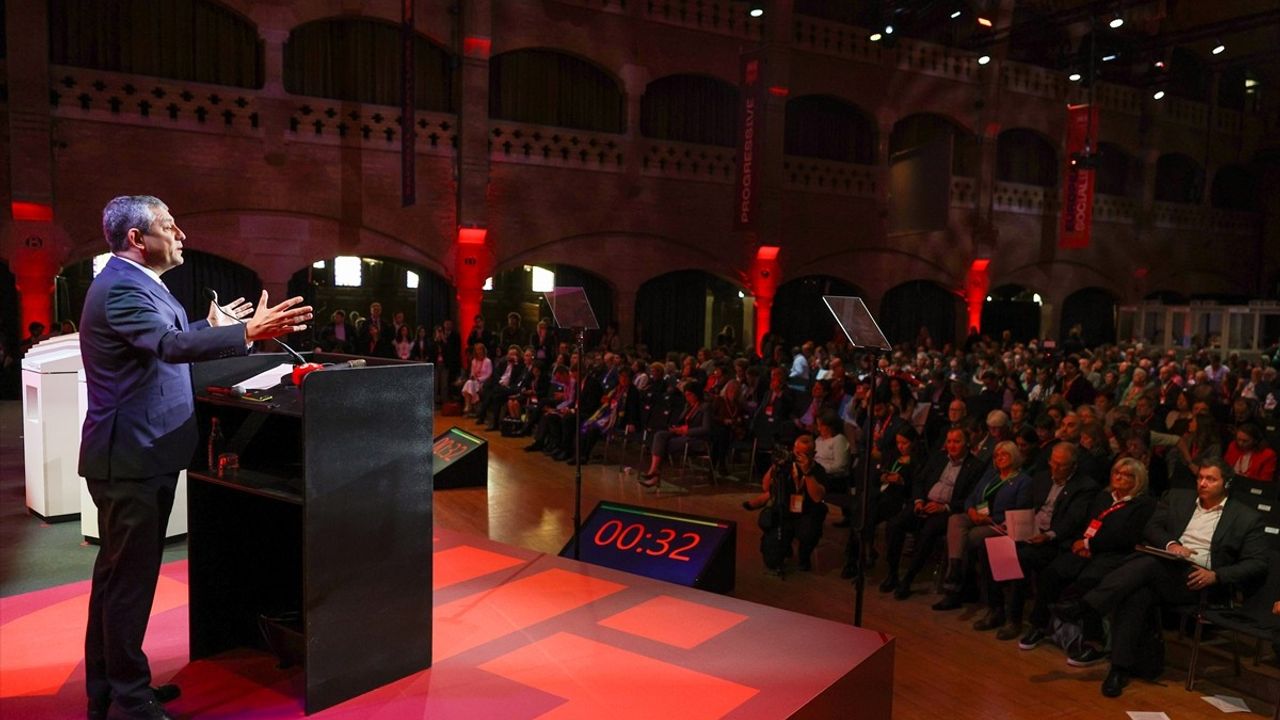 Özgür Özel: Türkiye, Demokrasinin Avrupa'daki Ayrılmaz Parçası Olmalı