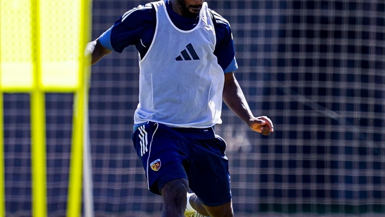 Radomir Djalovic Kayserispor ile İlk Antrenmanına Çıktı