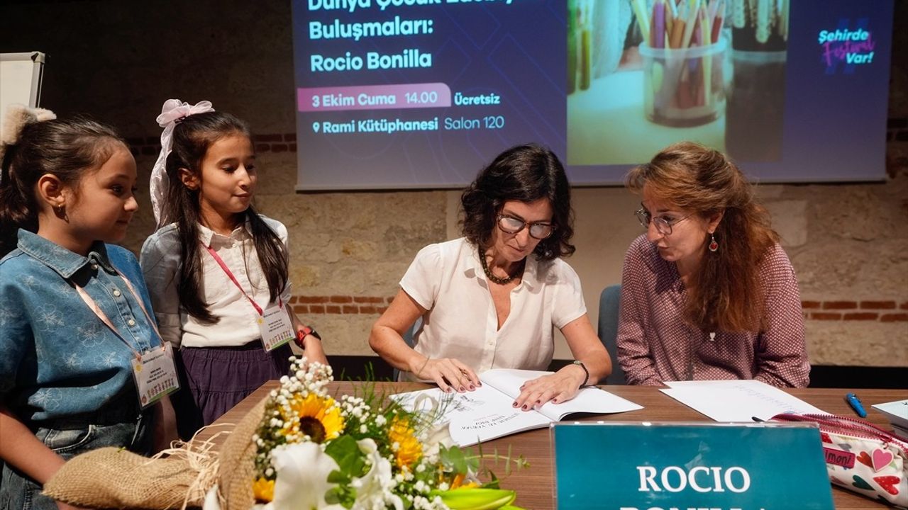 Rocio Bonilla İstanbul'da Çocuklarla Buluştu