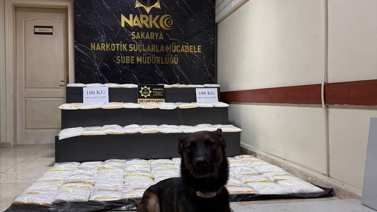 Sakarya'da 100 Kilogram Uyuşturucu Operasyonu