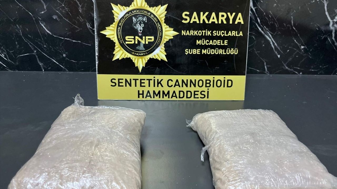 Sakarya'da Uyuşturucu Operasyonu: 3 Şüpheli Tutuklandı