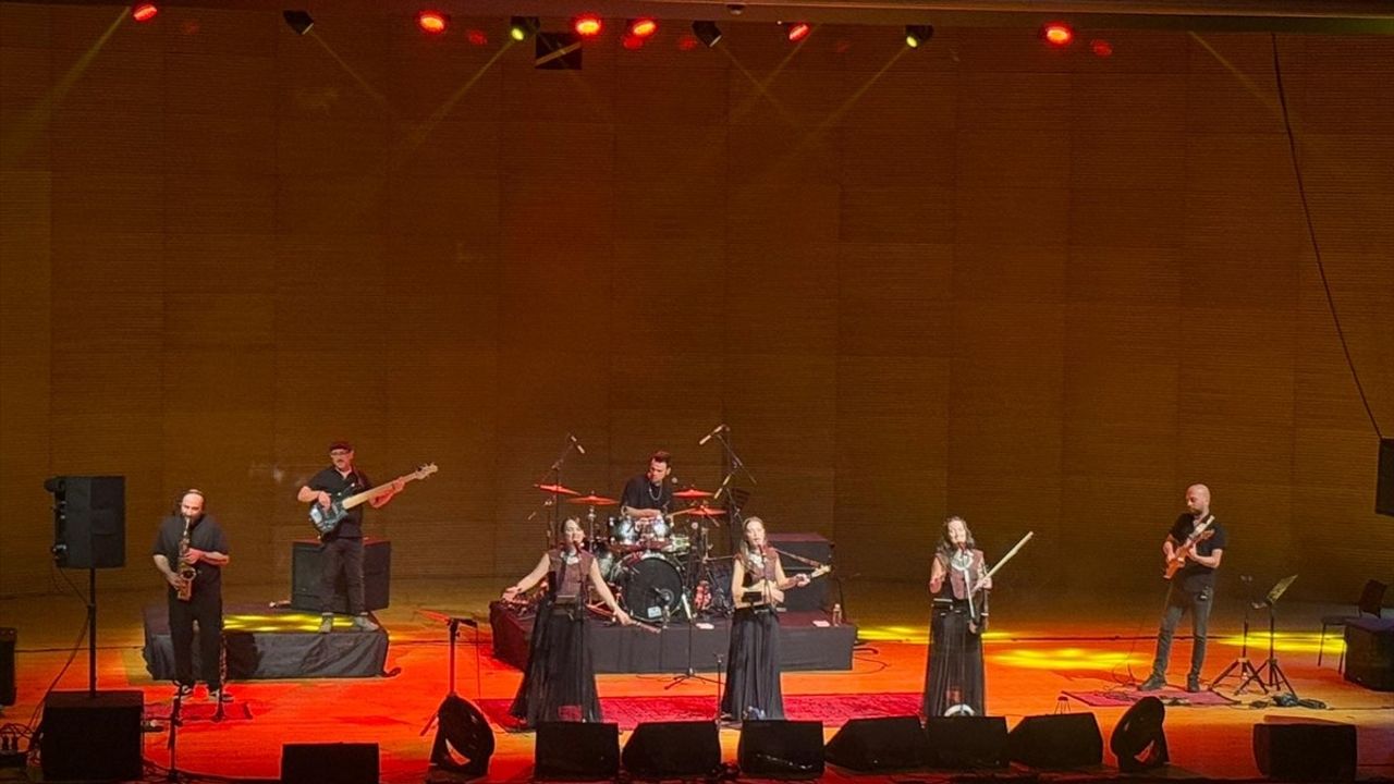 Samida Grubu Bursa Festivali'nde Coşku Doldurdu