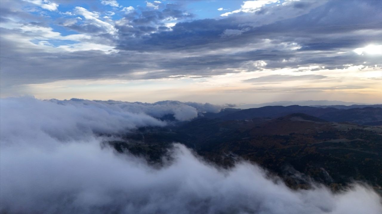 Samsun'un Dürtmen Dağı'nda Eşsiz Bir 'Sis Denizi' Manzarası