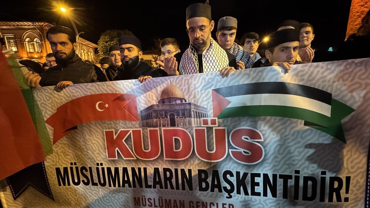 Samsun ve Çorum'da Küresel Sumud Filosu'na Destek Gösterisi