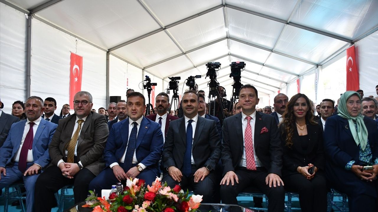 Sanayi ve Teknoloji Bakanı Kacır Bilecik'te Çelik Fabrikasının Açılışında Konuştu
