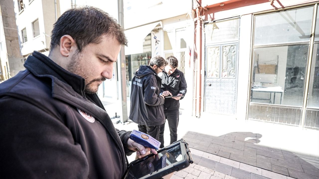 Sındırgı'da Deprem Sonrası Çalışmalar Devam Ediyor