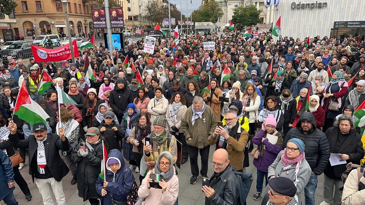 Stockholm'de Küresel Sumud Filosu Protesto Edildi