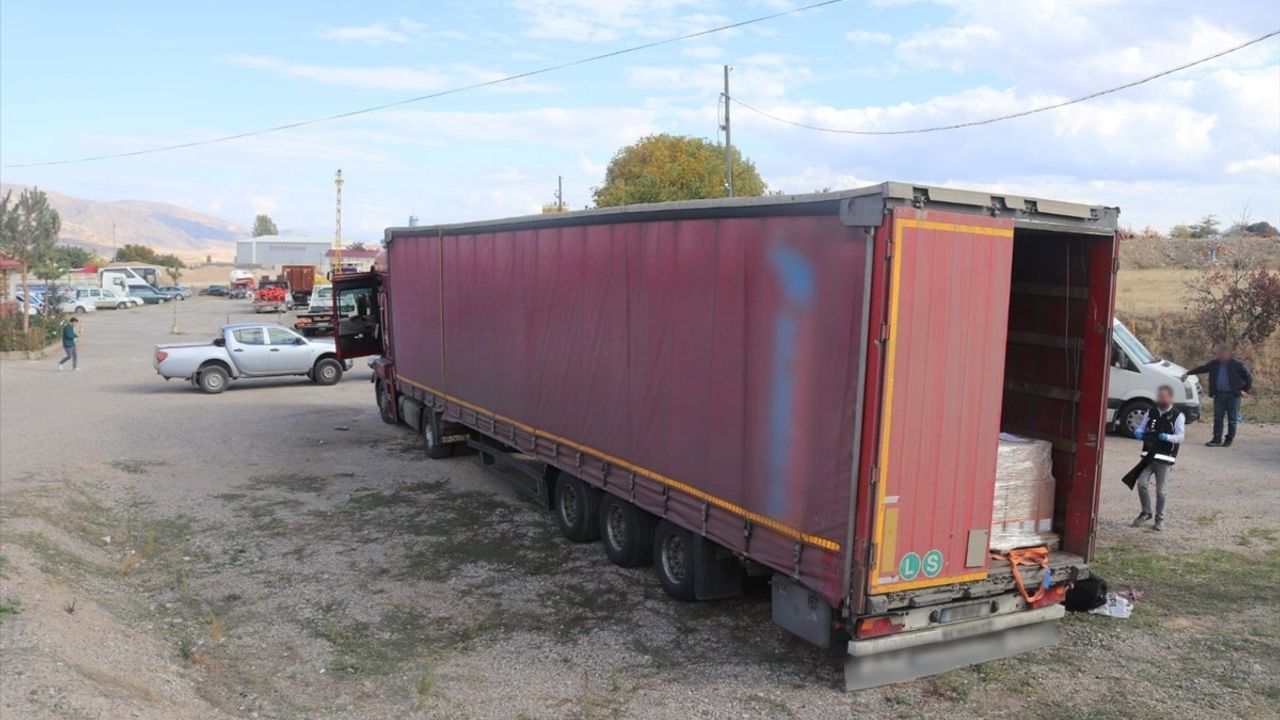 Suşehri'nde Düzensiz Göçmen Operasyonu