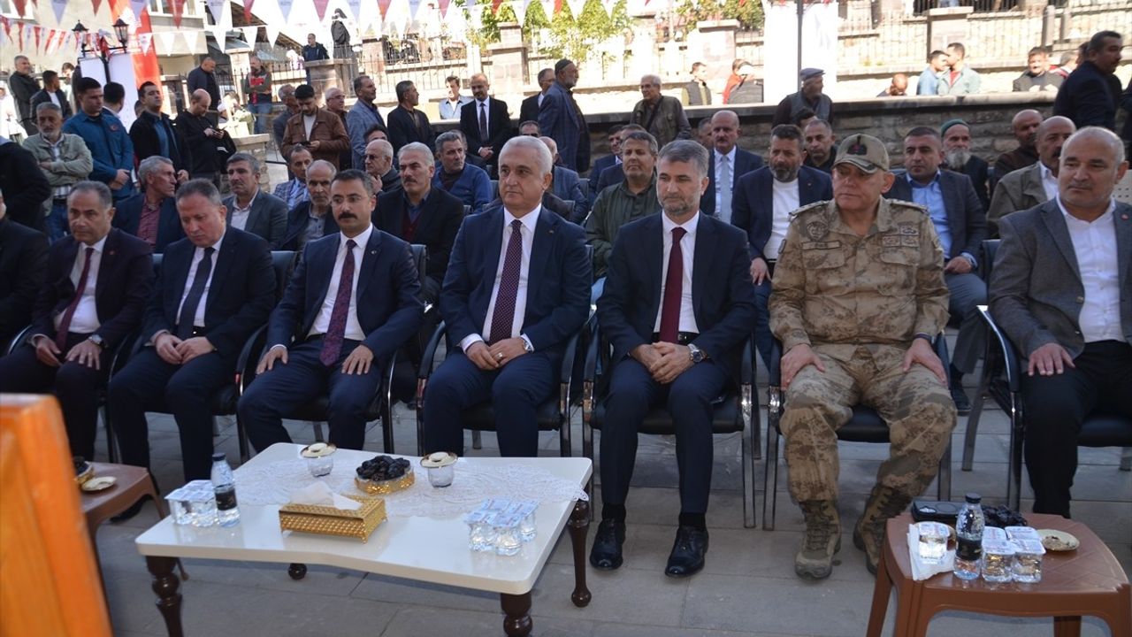 Tarihi Murat Paşa Camisi İbadete Açıldı