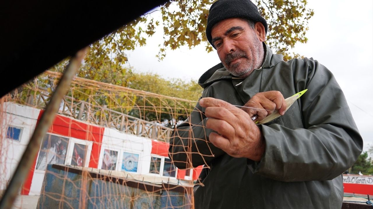 Tekirdağ'da Balıkçılar Poyraz Nedeniyle Ava Çılamıyor