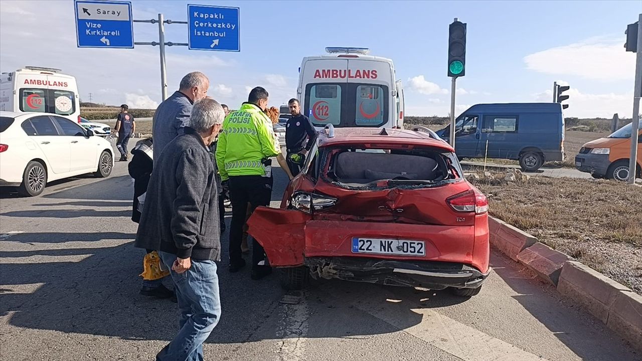 Tekirdağ'da Trafik Kazası: 3 Yaralı
