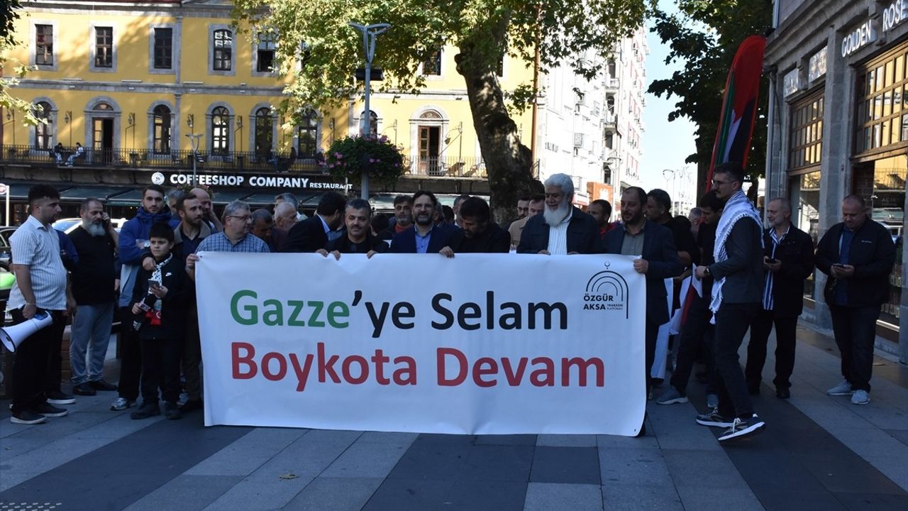 Trabzon'da Filistin'e Destek Yürüyüşü Düzenlendi