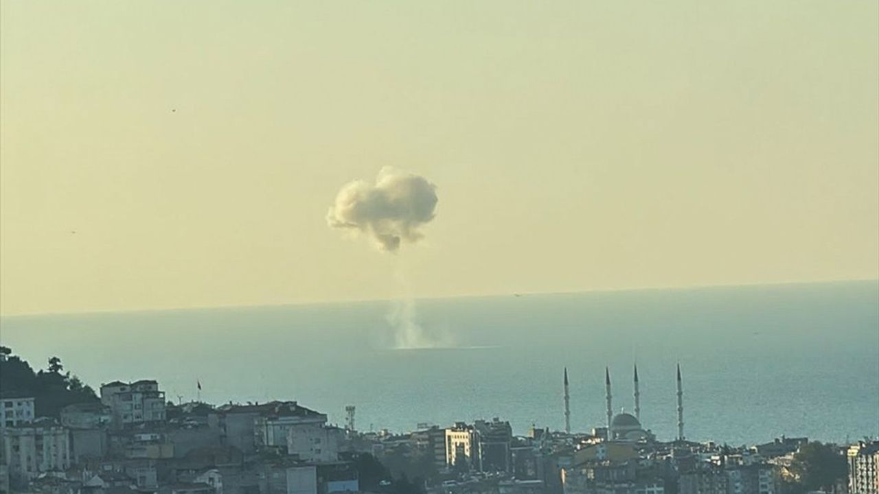 Trabzon'da İnsansız Deniz Aracı Kontrollü Olarak İmha Edildi