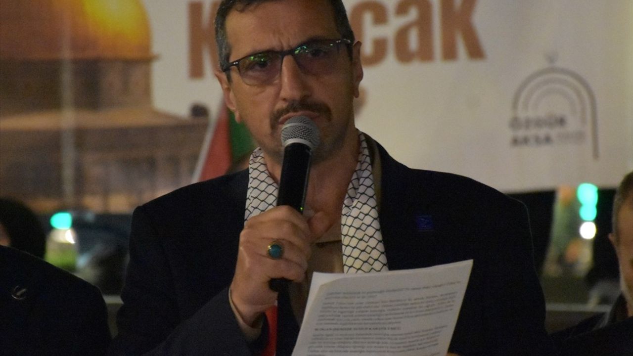 Trabzon'da Küresel Sumud Filosu'na Saldırı Protestosu
