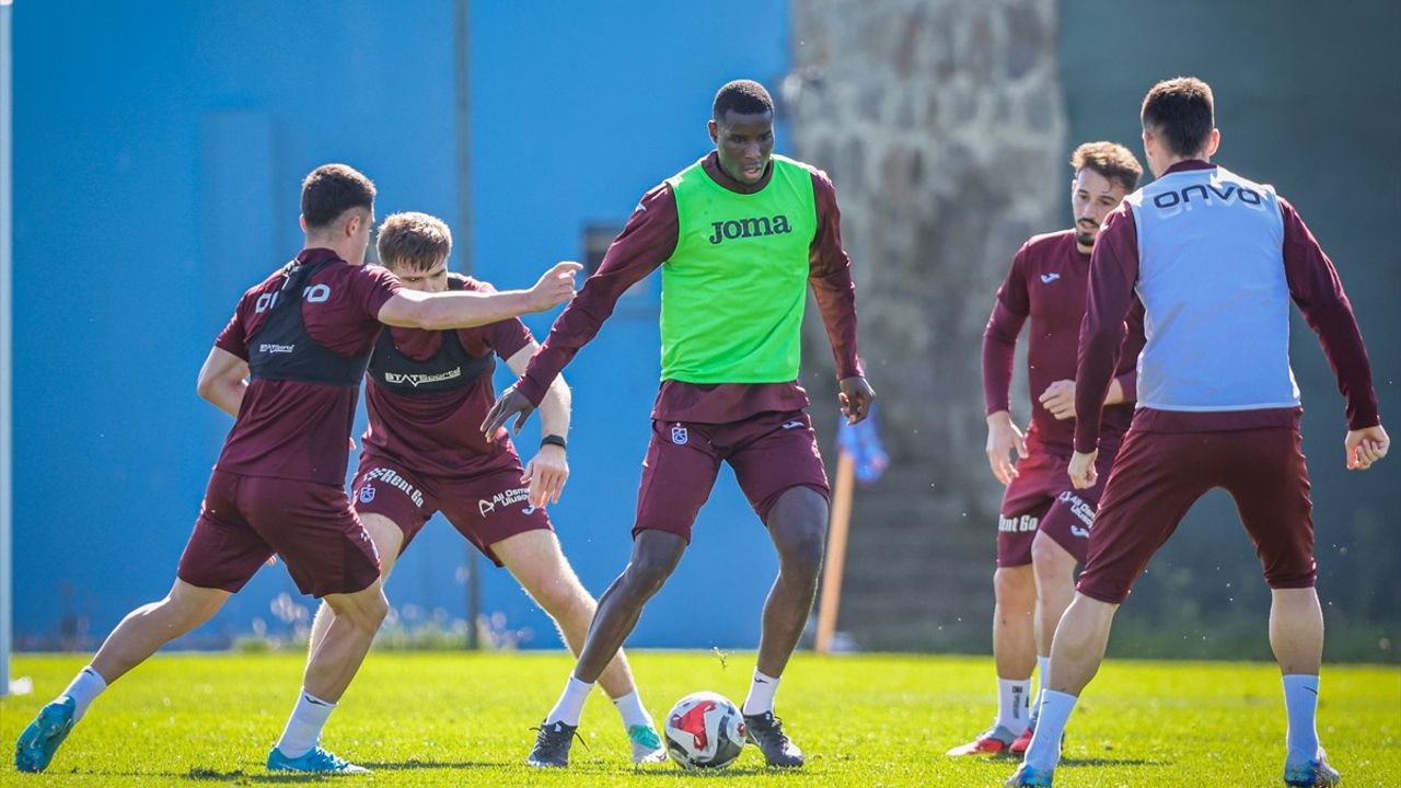 Trabzonspor Çaykur Rizespor Maçına Hazırlanıyor