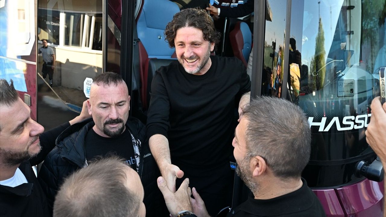 Trabzonspor Taraftarından Rize'ye Uğurlama Töreni