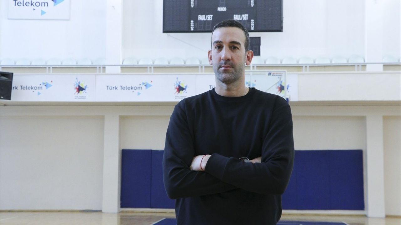 Türk Telekom Basketbol Takımı Sezonu Uçuşa Geçiriyor