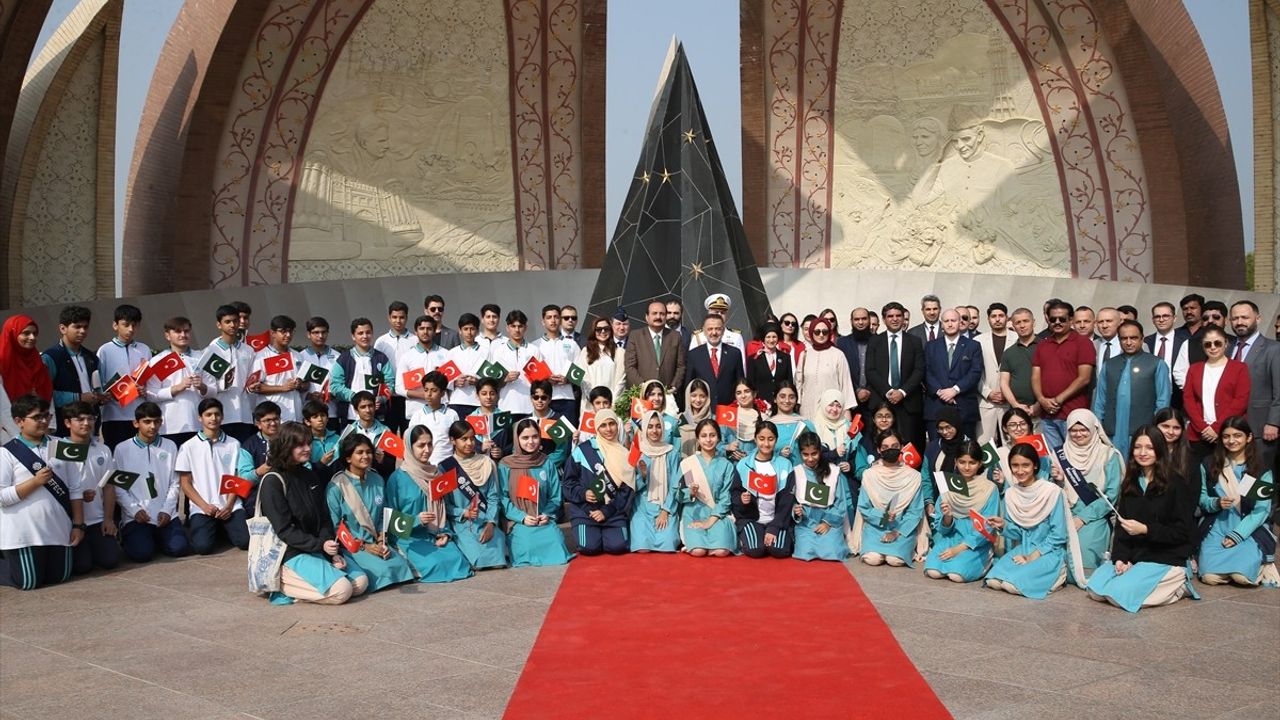 Türkiye Cumhuriyeti'nin 102. Yıl Dönümü İslamabad'da Kutlandı