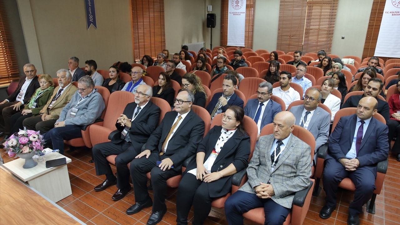 Uluslararası 8. Çorum Kazı ve Araştırmalar Sempozyumu Başladı