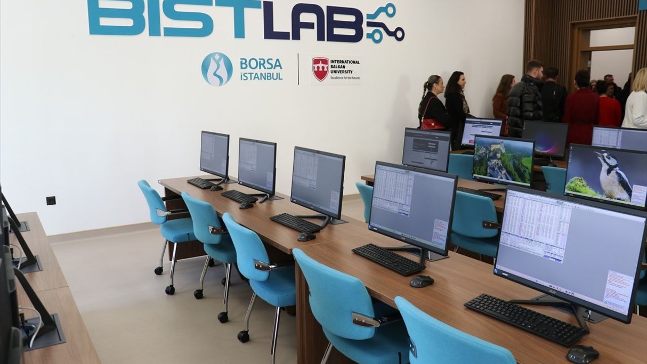 Uluslararası Balkan Üniversitesi’nde Yeni Ekonomi ve Finans Laboratuvarı Açıldı